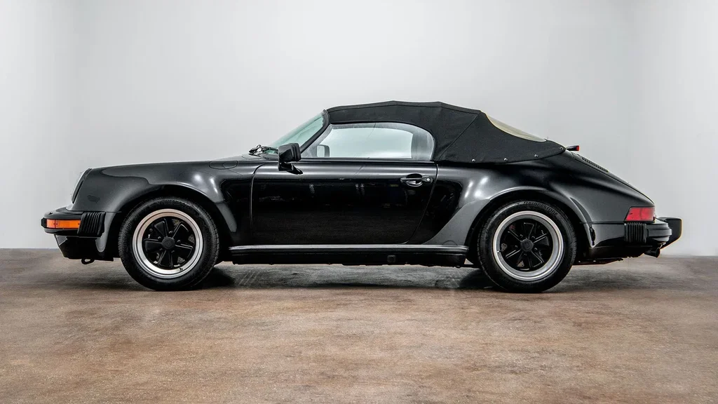 Porsche 911 Carrera 3.2 Speedster (US)