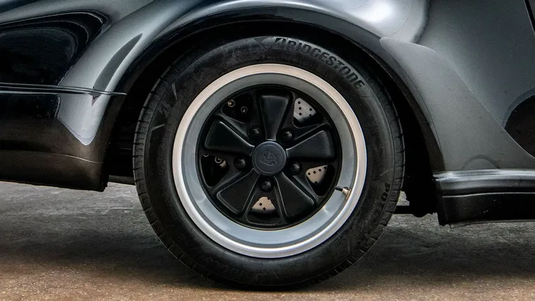 Porsche 911 Carrera 3.2 Speedster (US)