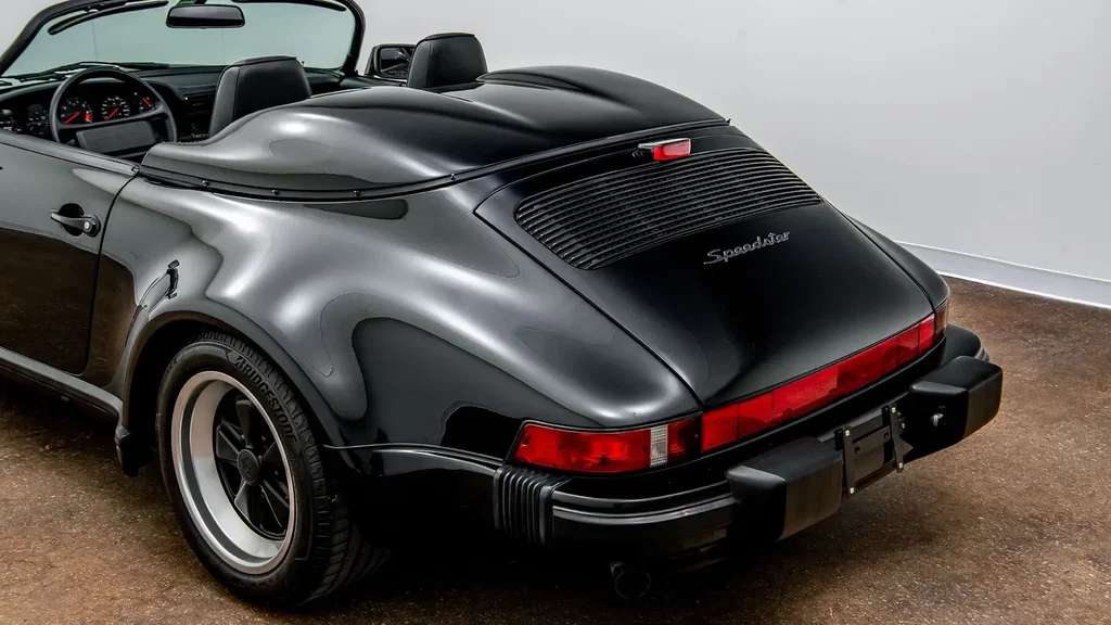 Porsche 911 Carrera 3.2 Speedster (US)