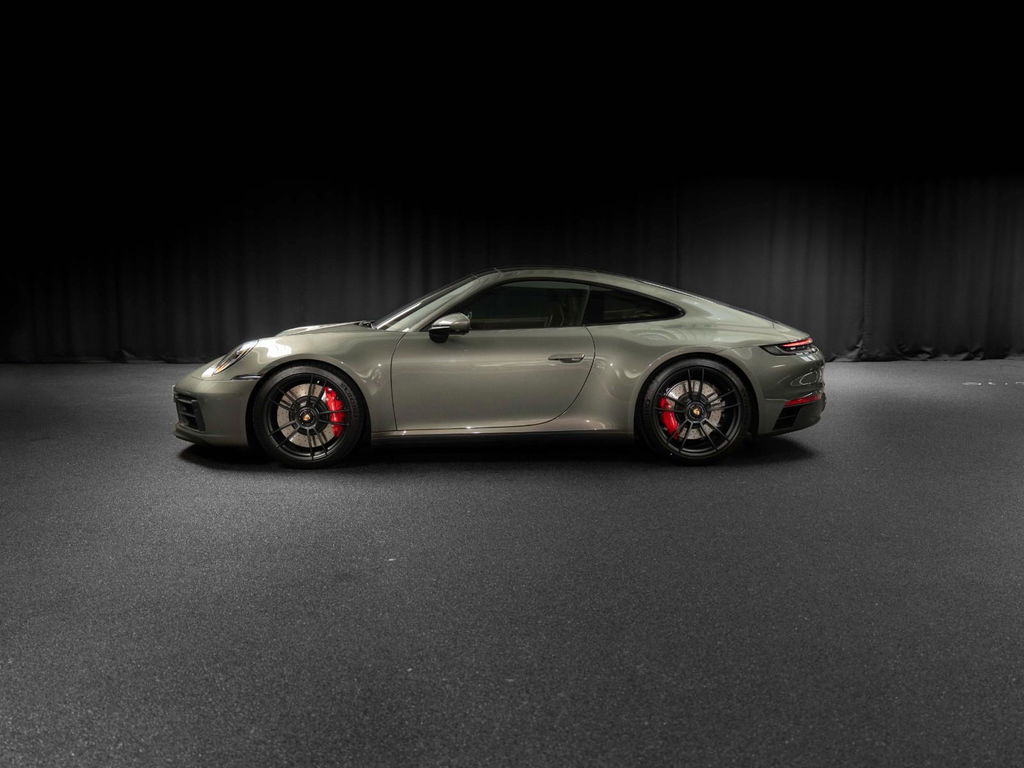 Porsche 992 Carrera GTS