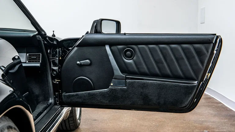 Porsche 911 Carrera 3.2 Speedster (US)