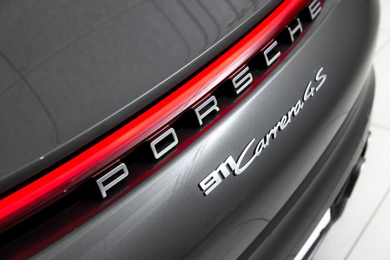 Porsche 992 Carrera 4S