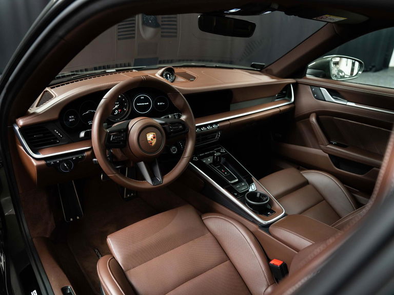 Porsche 992 Carrera GTS