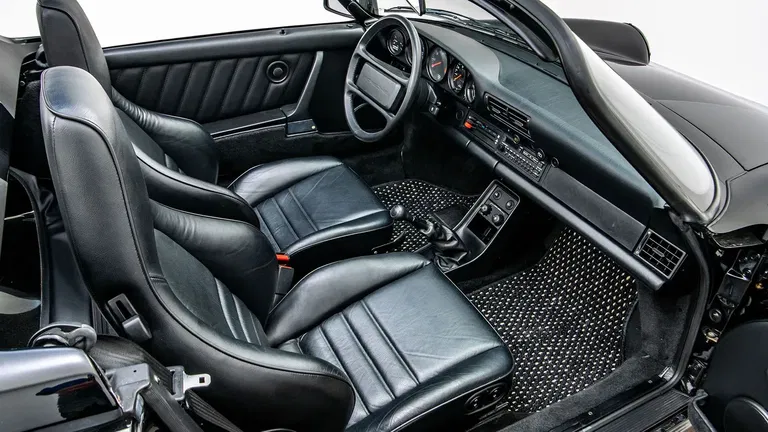 Porsche 911 Carrera 3.2 Speedster (US)