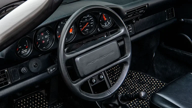 Porsche 911 Carrera 3.2 Speedster (US)