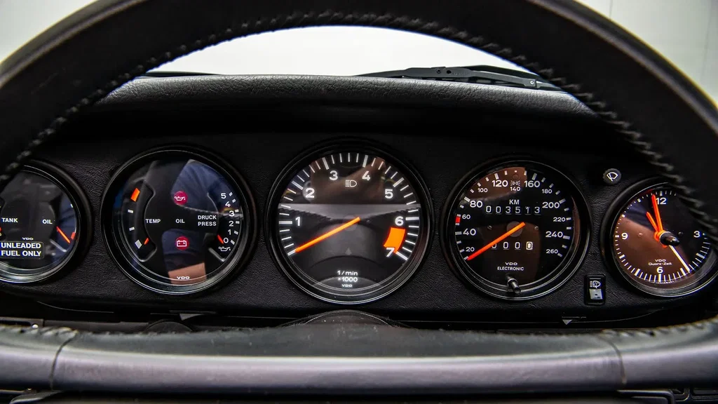 Porsche 911 Carrera 3.2 Speedster (US)