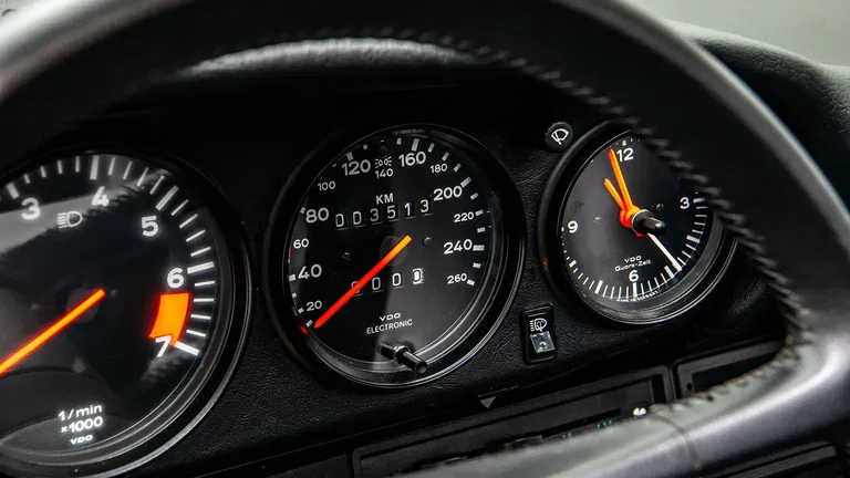 Porsche 911 Carrera 3.2 Speedster (US)