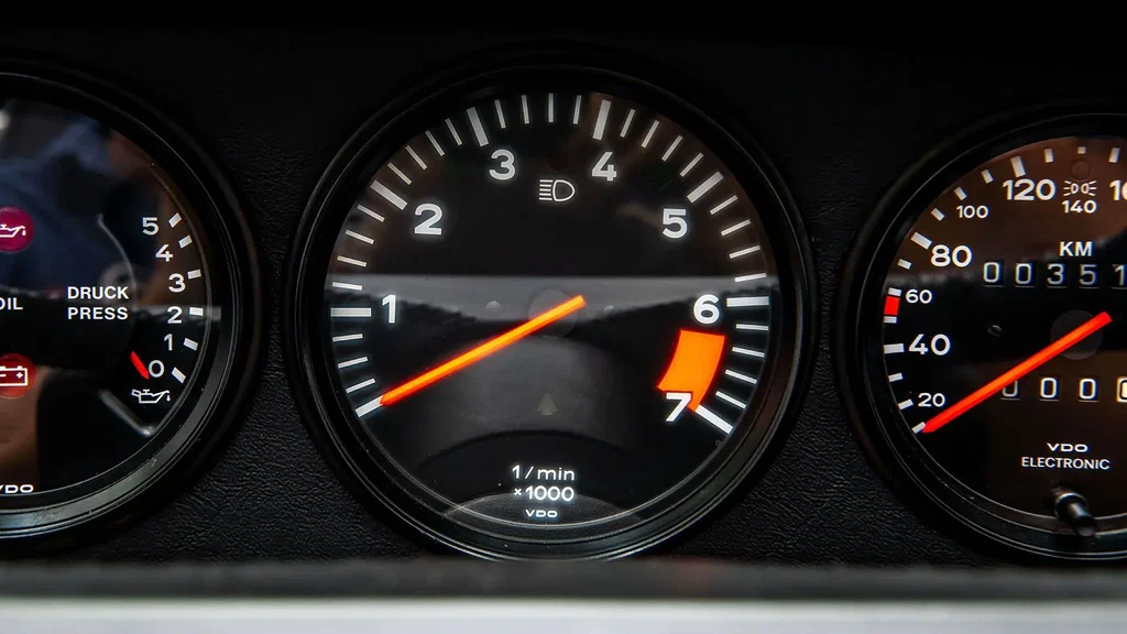 Porsche 911 Carrera 3.2 Speedster (US)