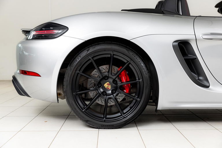 Porsche 718 Cayman GTS 4.0