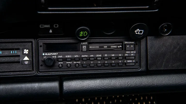 Porsche 911 Carrera 3.2 Speedster (US)