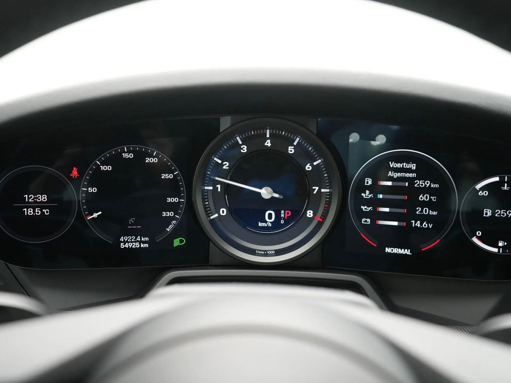 Porsche 992 Carrera 4S