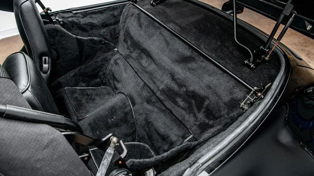 Porsche 911 Carrera 3.2 Speedster (US)