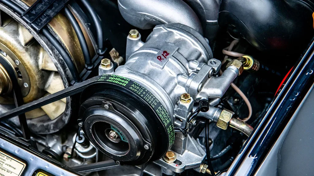 Porsche 911 Carrera 3.2 Speedster (US)