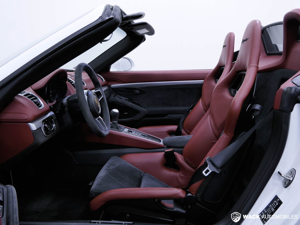 Porsche 981 Boxster Spyder