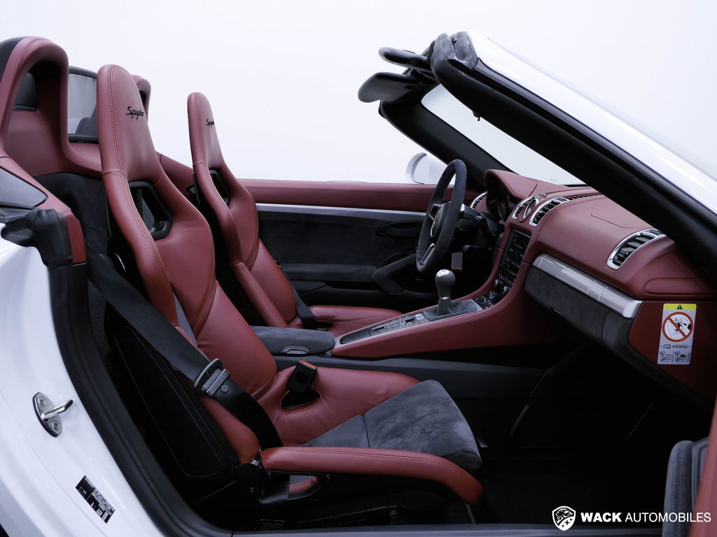 Porsche 981 Boxster Spyder