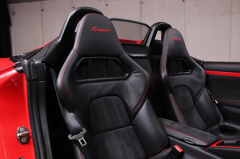 Porsche 981 Boxster Spyder