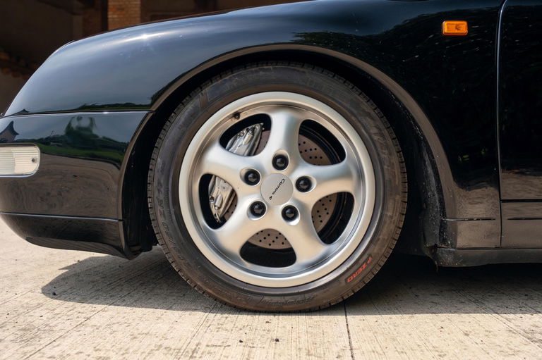 Porsche 993 Carrera 4