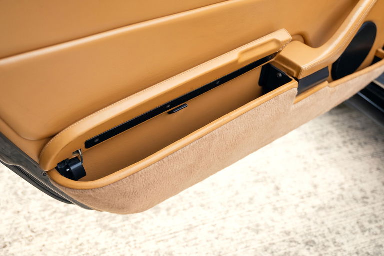 Porsche 993 Carrera 4