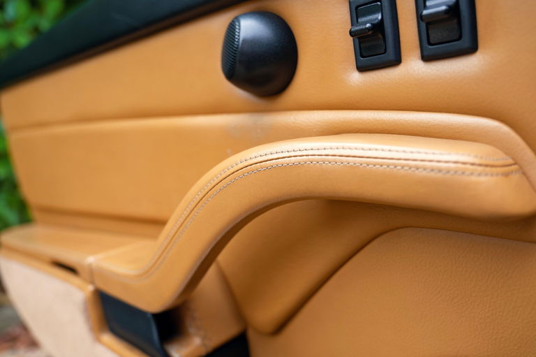 Porsche 993 Carrera 4