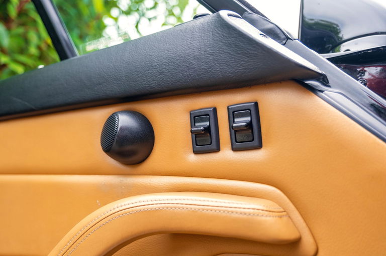 Porsche 993 Carrera 4