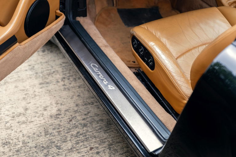 Porsche 993 Carrera 4