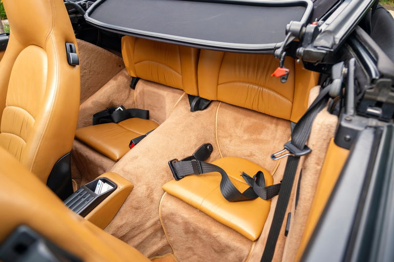 Porsche 993 Carrera 4