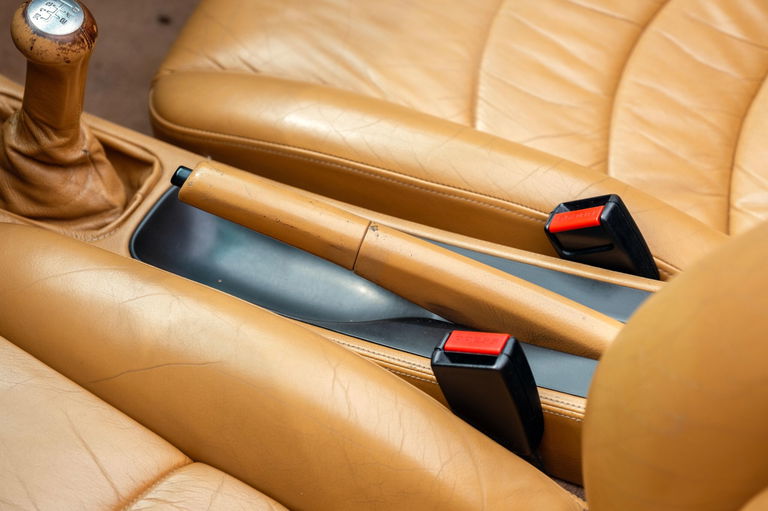 Porsche 993 Carrera 4