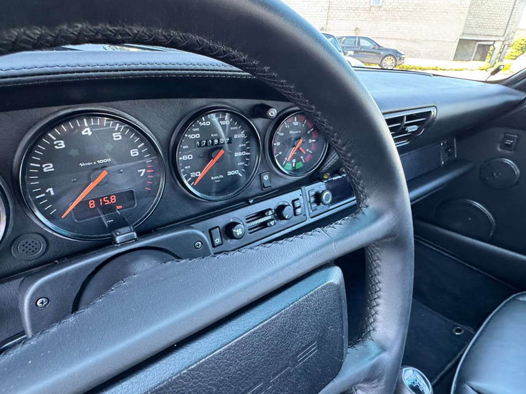 Porsche 964 Carrera 4