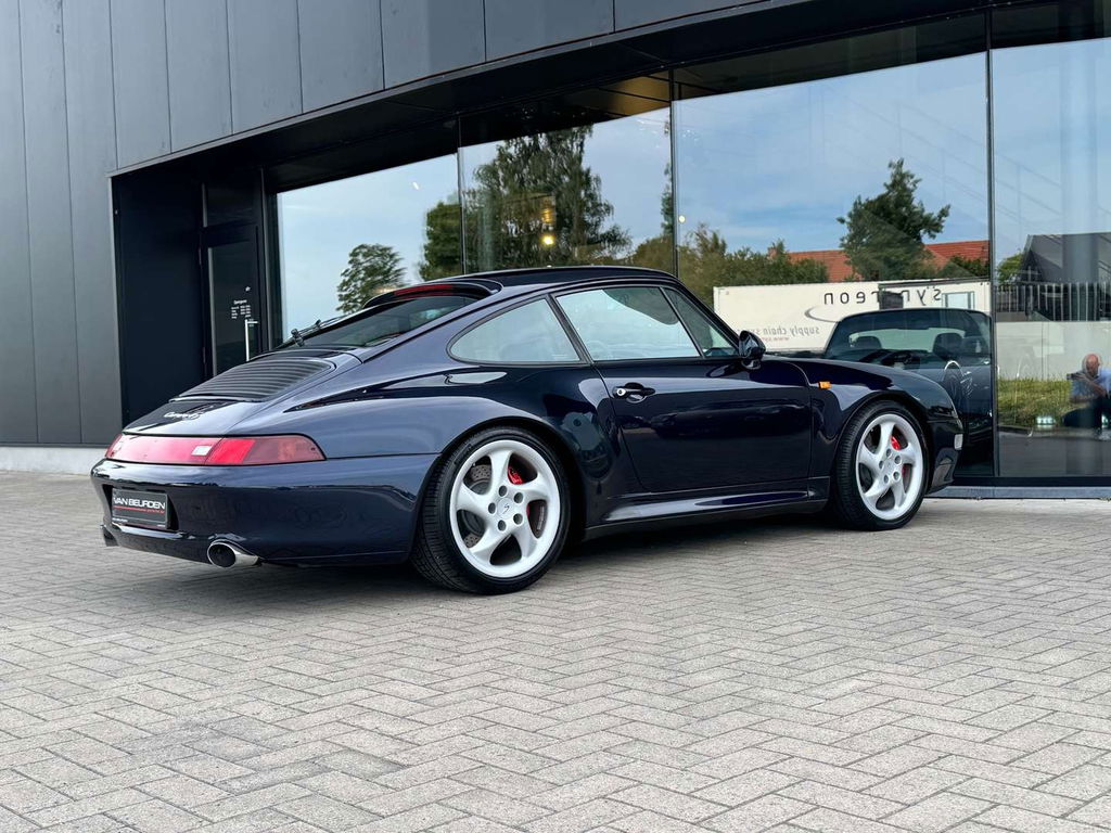 Porsche 993 Carrera 4S