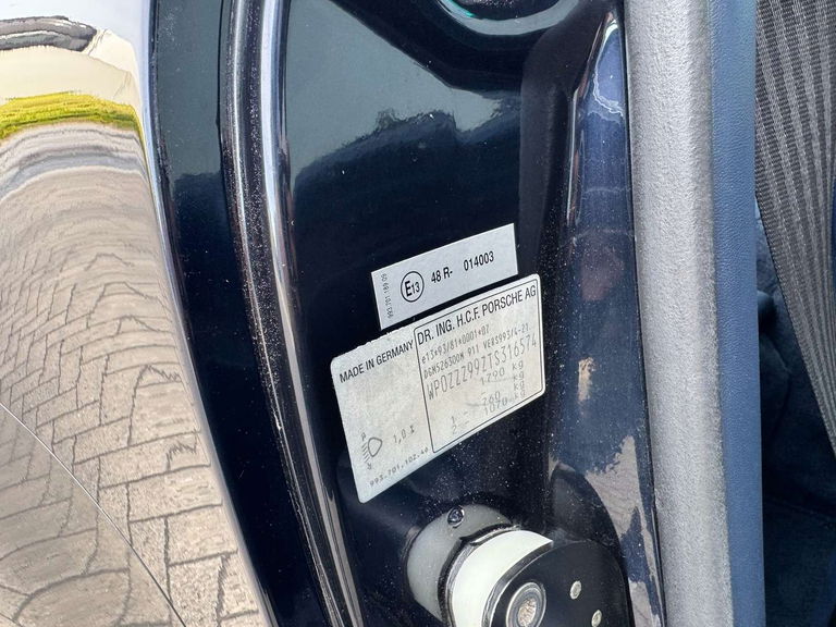 Porsche 993 Carrera 4S