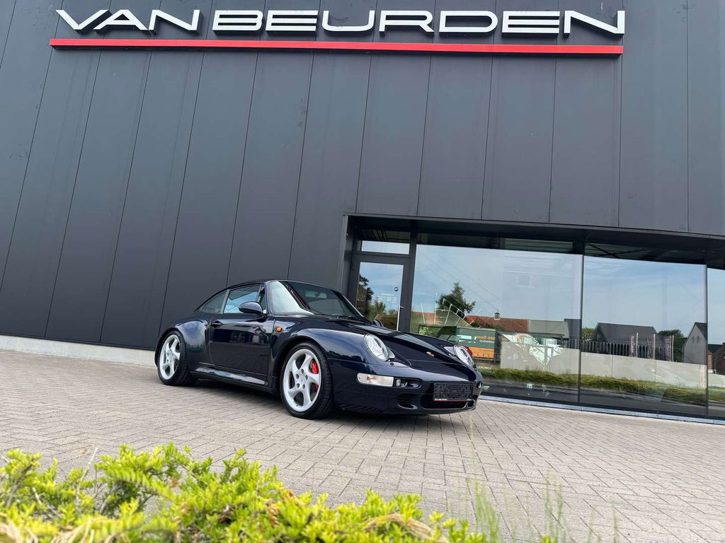 Porsche 993 Carrera 4S