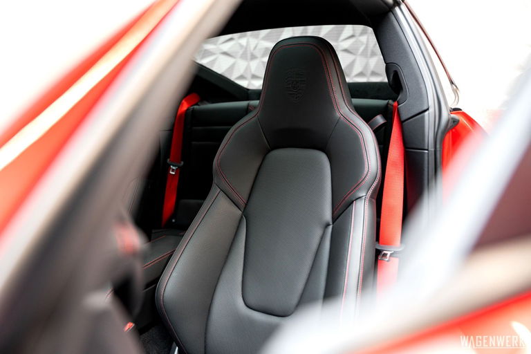 Porsche 992 Carrera S