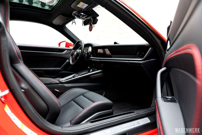 Porsche 992 Carrera S