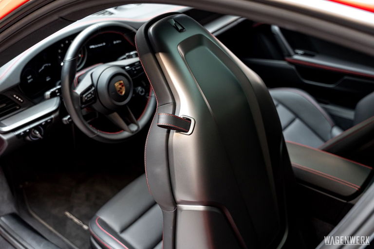 Porsche 992 Carrera S