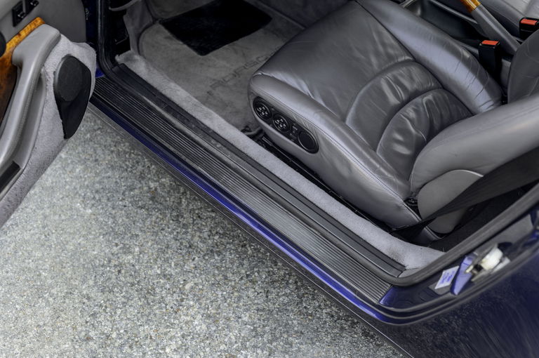 Porsche 993 Carrera 4