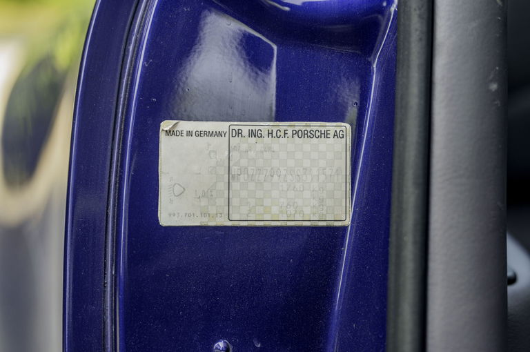 Porsche 993 Carrera 4