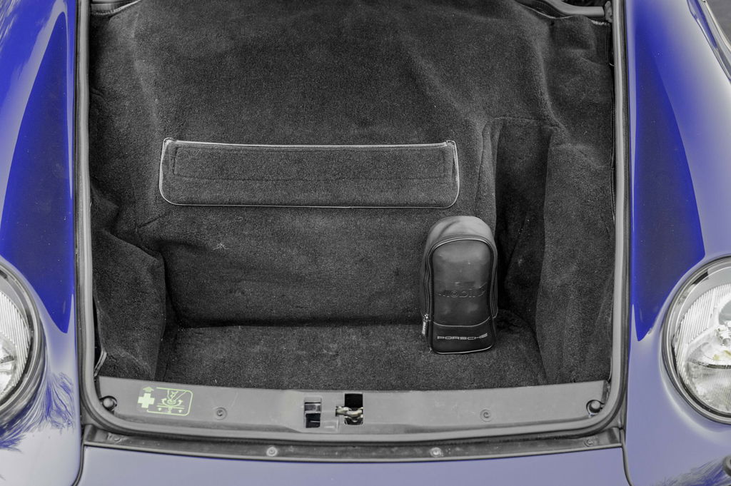 Porsche 993 Carrera 4