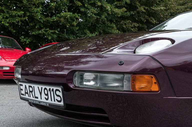 Porsche 928 GTS