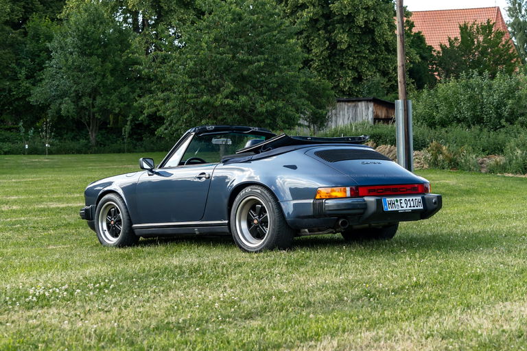 Porsche 911 Carrera 3.2