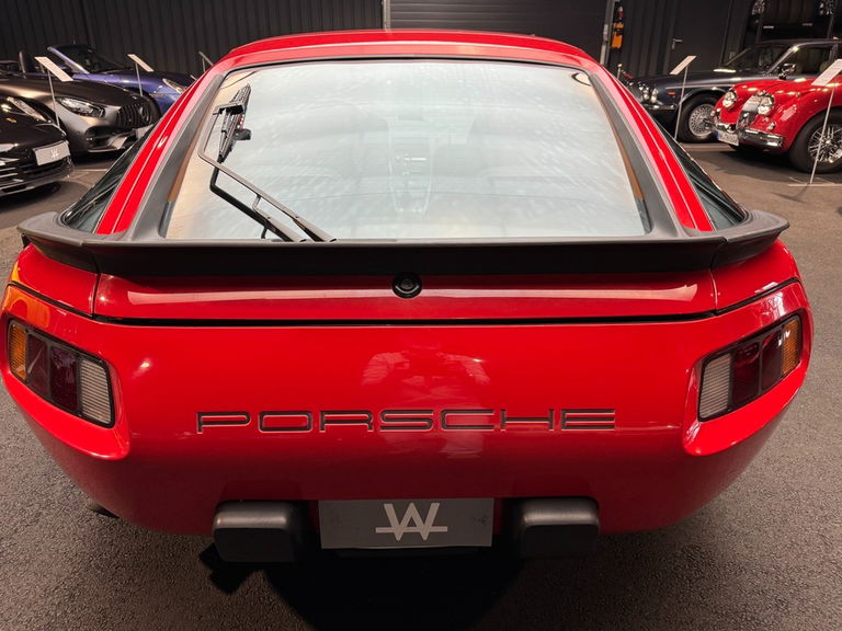 Porsche 928 S