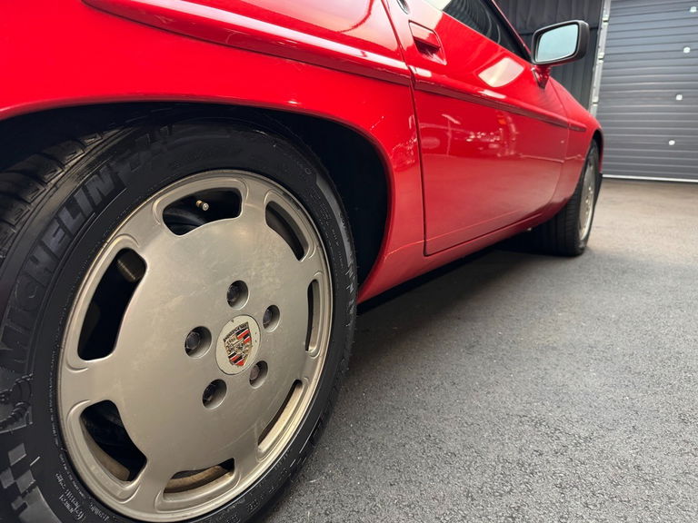 Porsche 928 S