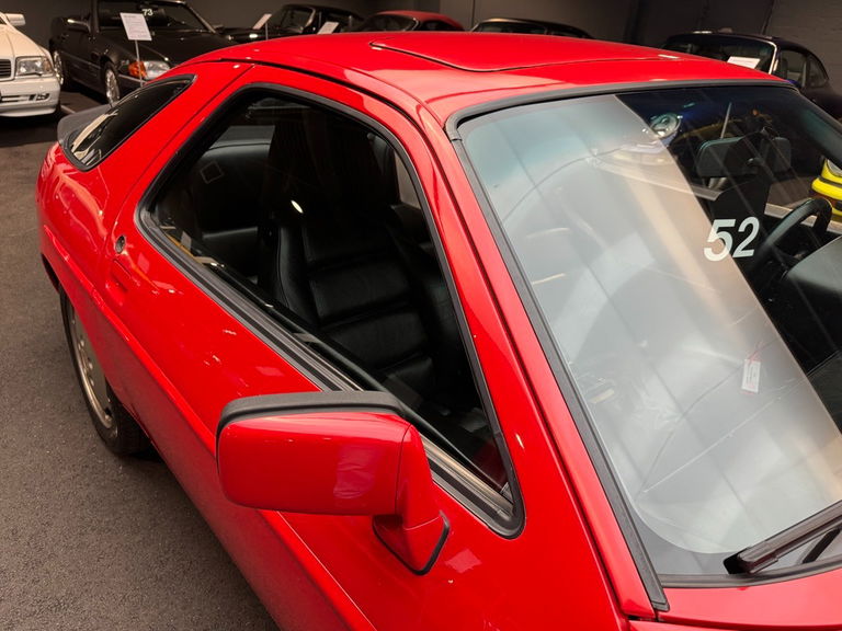 Porsche 928 S