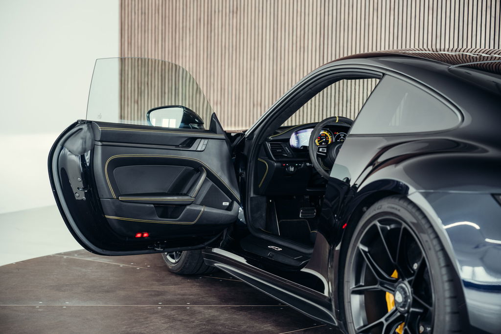 Porsche 992 GT3 Touring