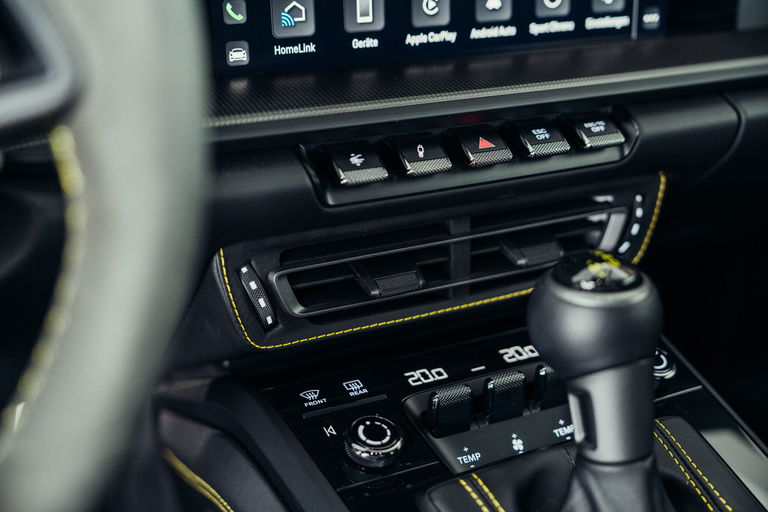 Porsche 992 GT3 Touring