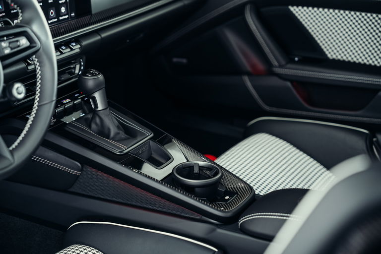 Porsche 992 GT3 Touring