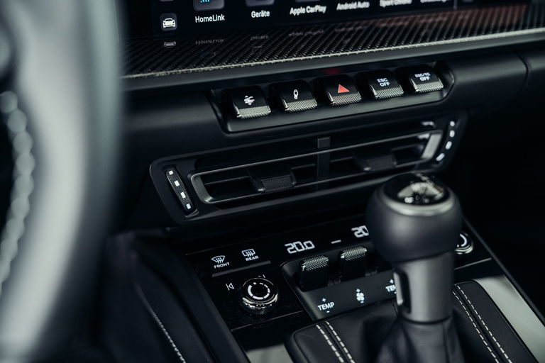 Porsche 992 GT3 Touring