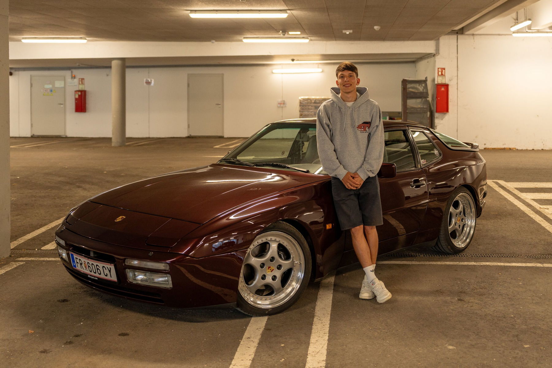 Porsche 944 S2 in der Tiefgarage