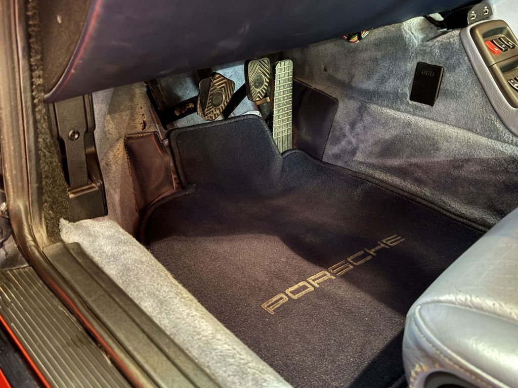 Porsche 993 Carrera 4