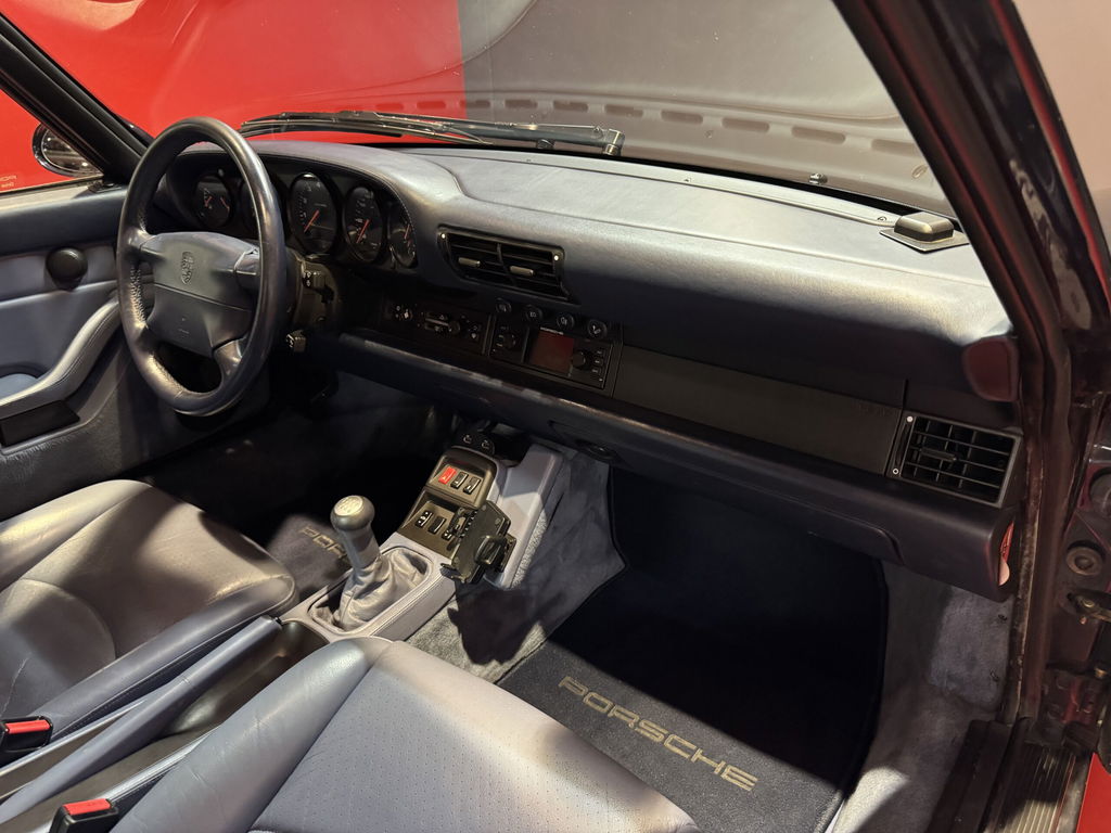 Porsche 993 Carrera 4
