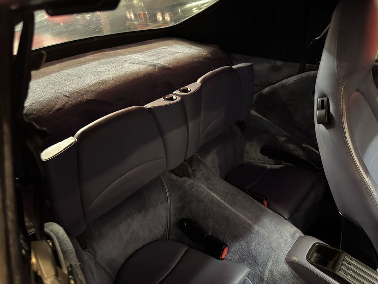 Porsche 993 Carrera 4